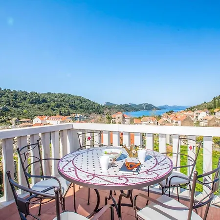 Sleeps 14 Pool Air Con Wifi Villa