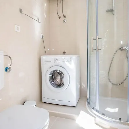 Villa Sleeps 14 Pool Air Con Wifi Palje Brdo
