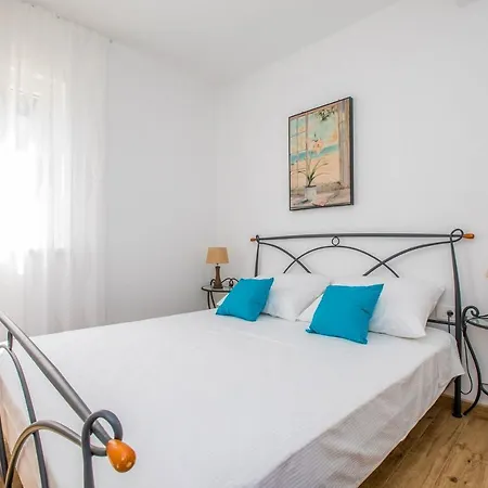 Sleeps 14 Pool Air Con Wifi Villa Palje Brdo